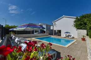 Apartments Krepo, Vir